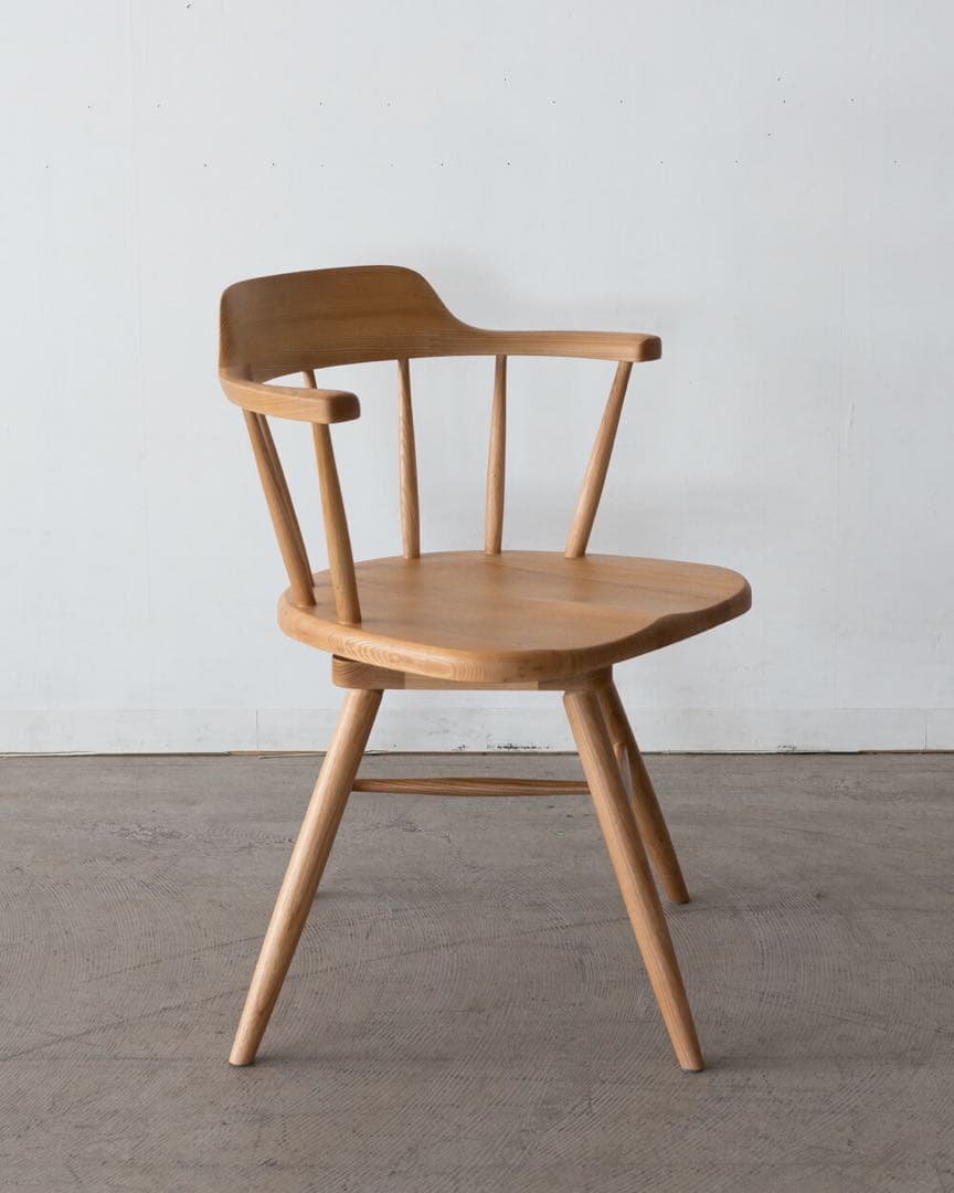 くろ　ウィンザーチェア　回転チェア　アッシュ材