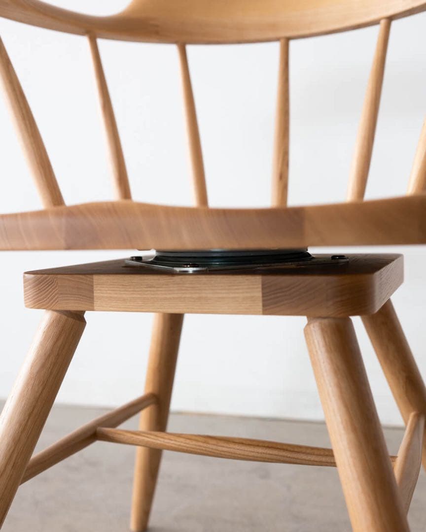 くろ　ウィンザーチェア　回転チェア　アッシュ材