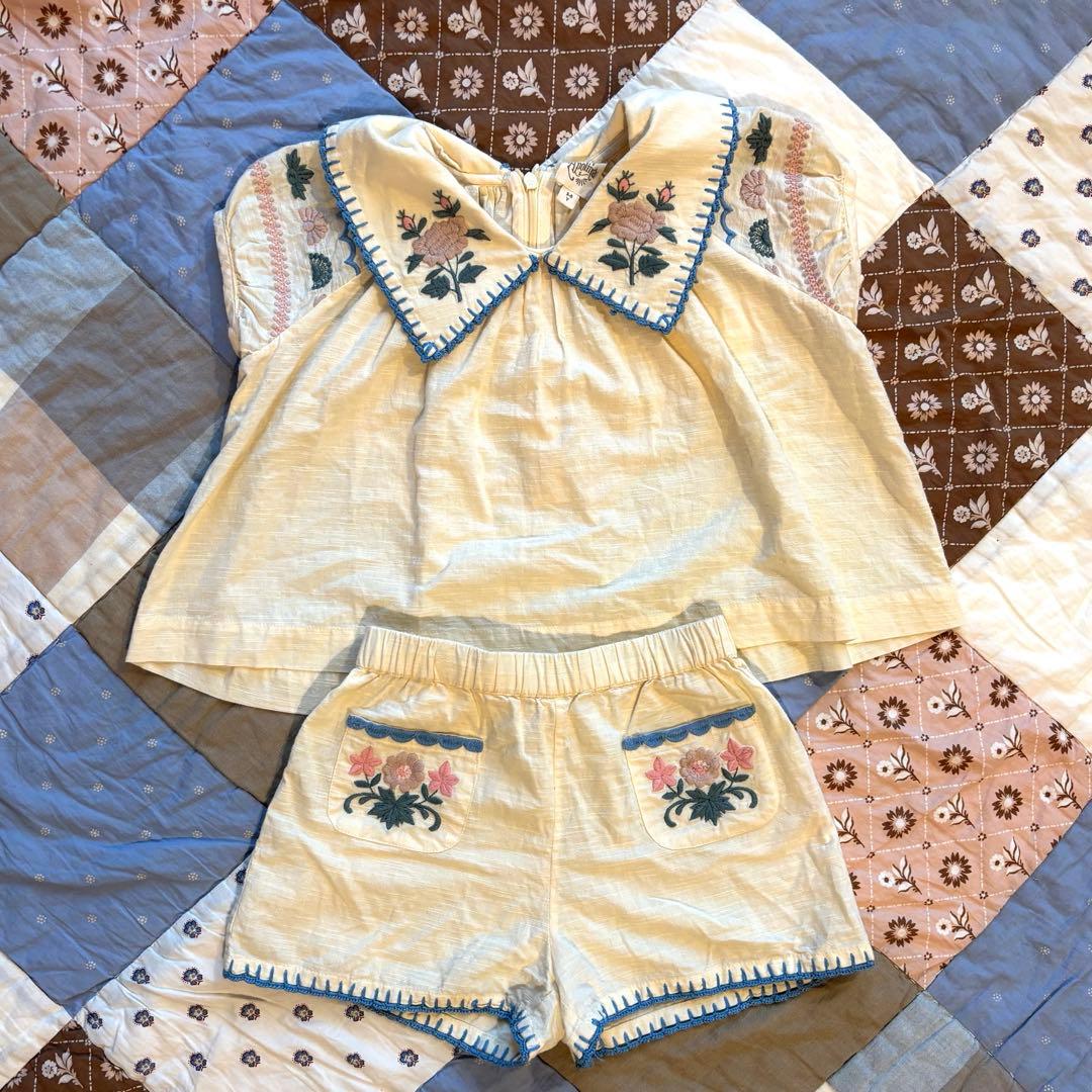 美品　3-5y apolina セットアップ　アポリナ