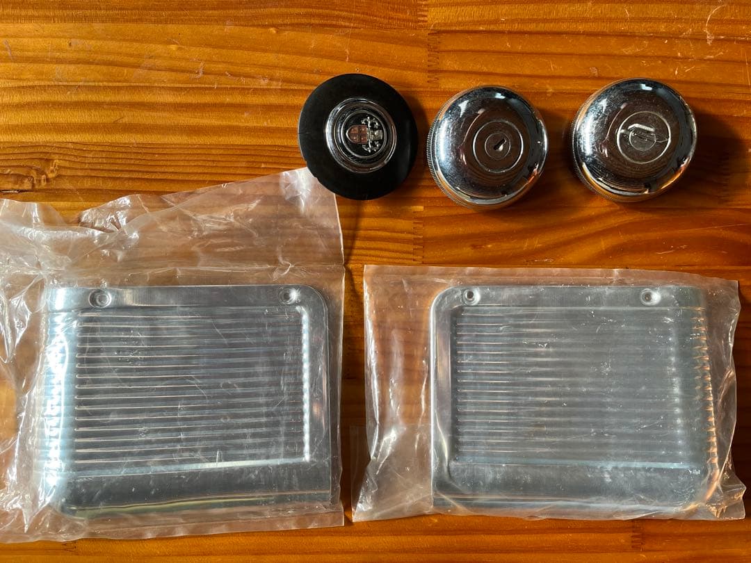 古いミニのパーツ