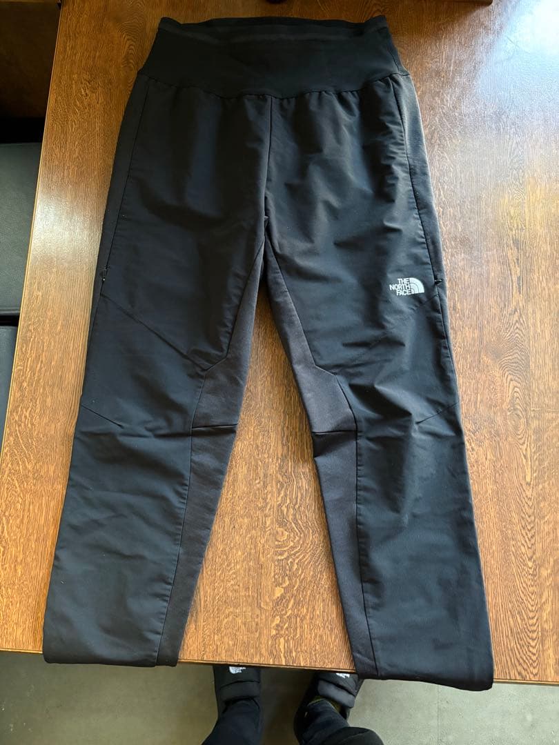 ノースフェイス　フライトエクスプロールタイツ パンツNB82171 美品冬に最適