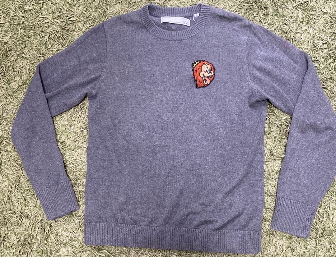 V12 ニット　柔らかなウール生地