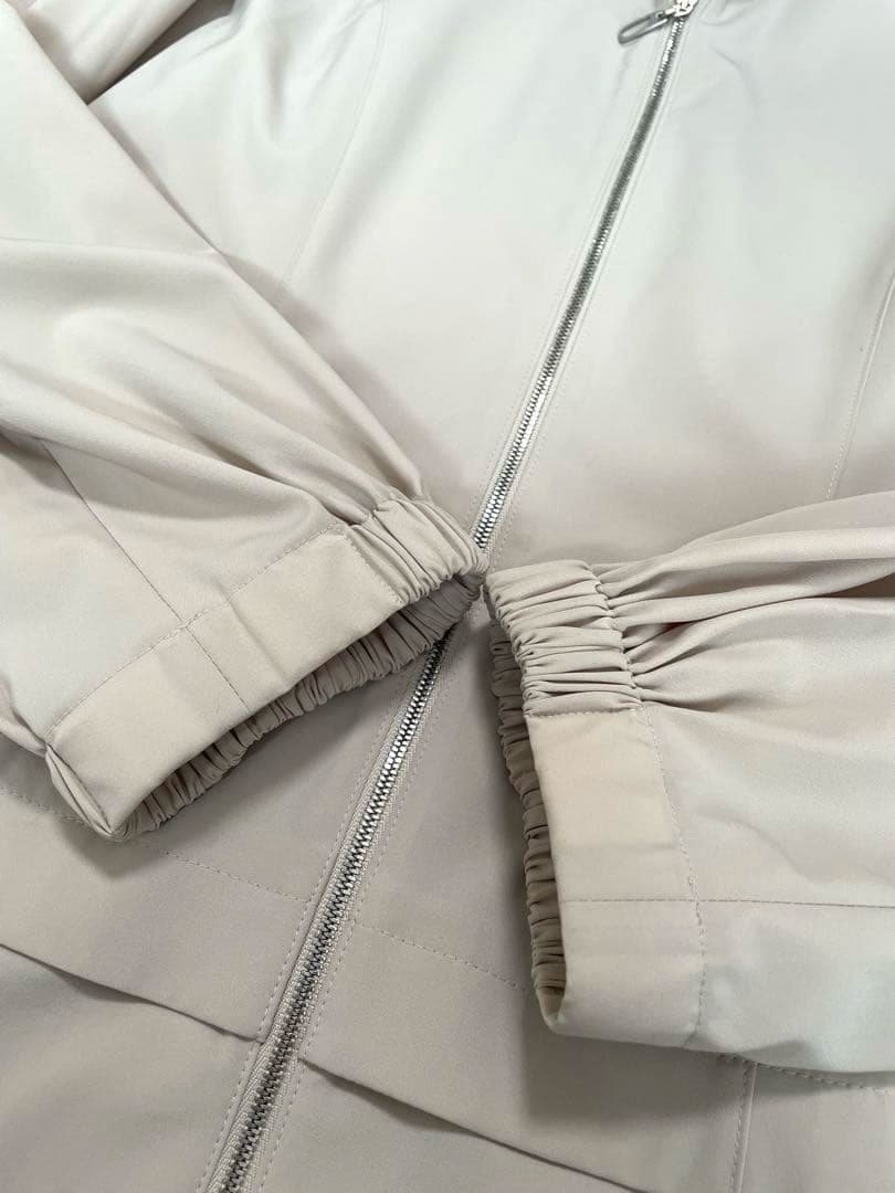 【FOXEY 】フォクシー レイニーコート　フード付き　ベージュ　サイズ42