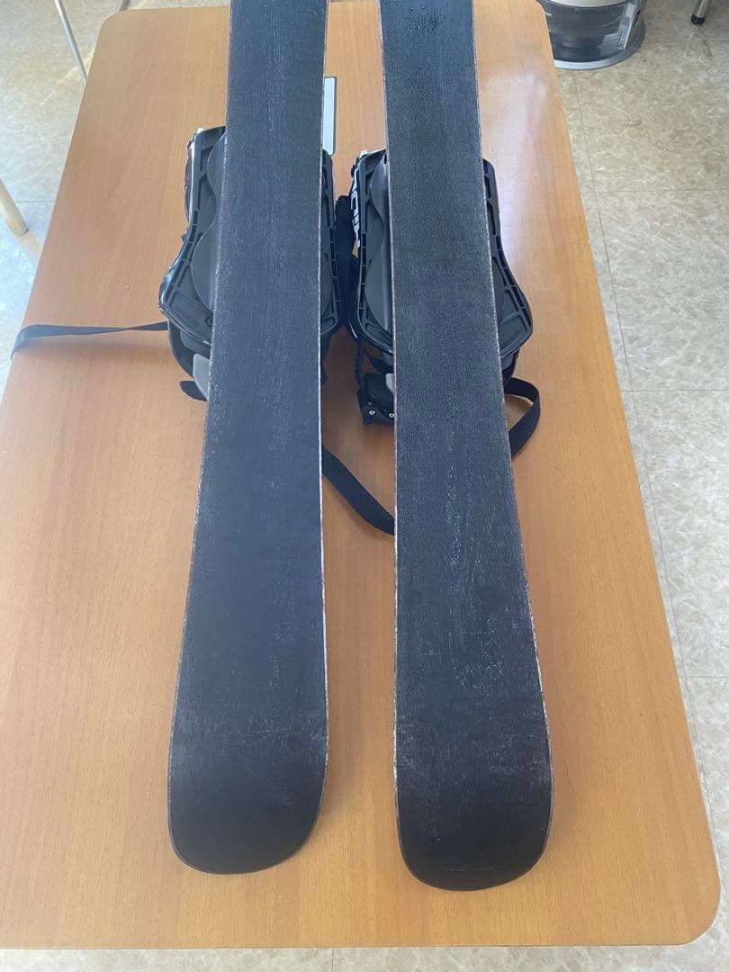 JOY RIDE スキー板 黒 赤　ソフトブーツ仕様