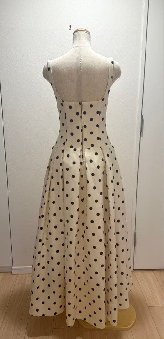 HUONG ホワイト ドット柄 エレガント マキシドレス