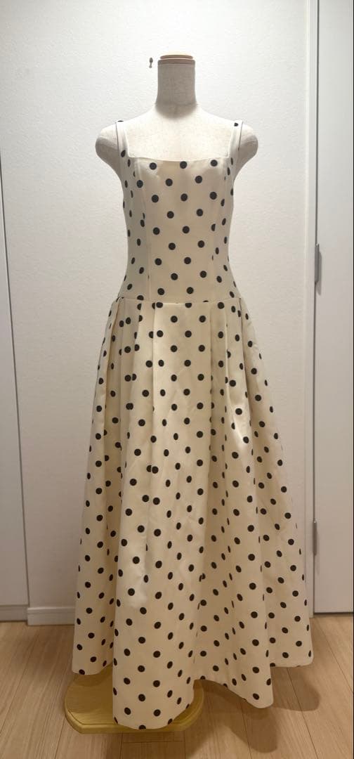 HUONG ホワイト ドット柄 エレガント マキシドレス