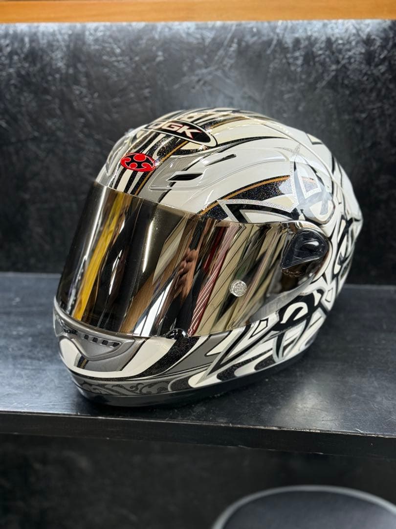 j*3様 OGK カブト FF5 Scream