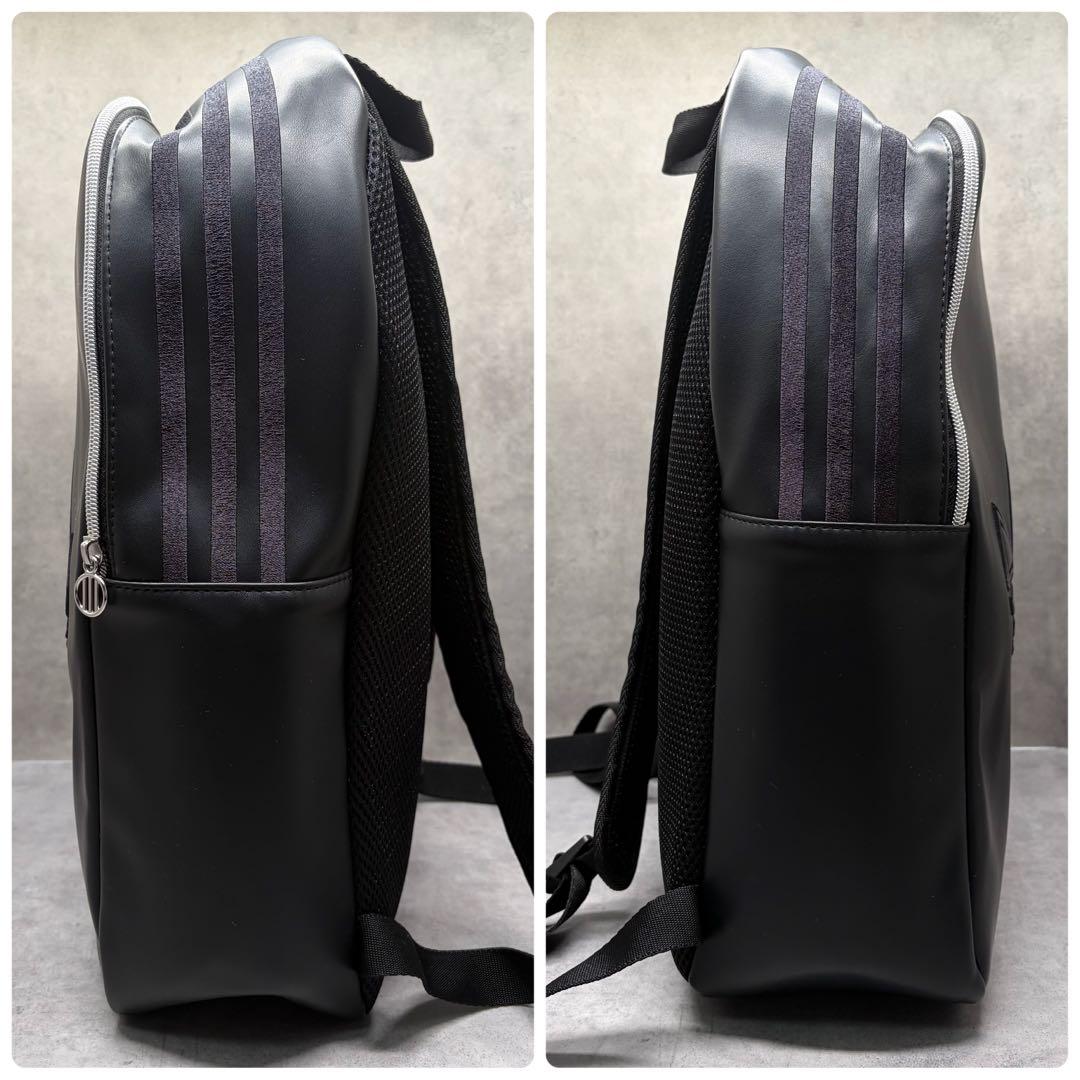 adidas Originals レザー調 バックパック 黒 トレフォイル