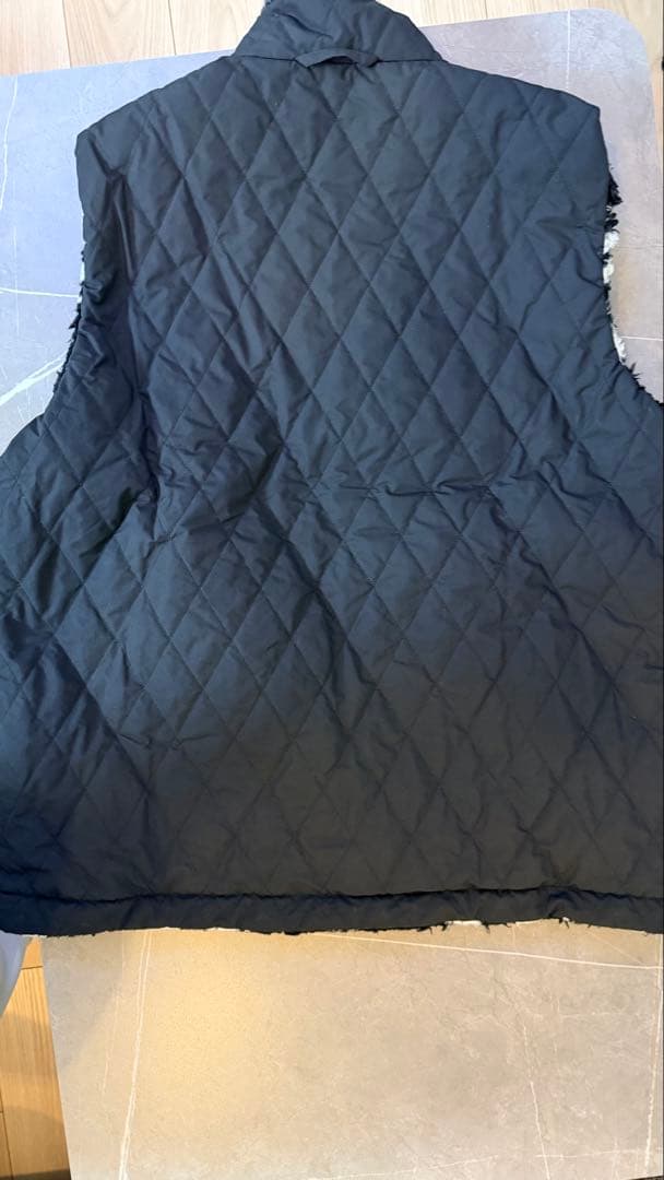 マーク&ロナ　 MARK & LONA キルティングベスト 黒