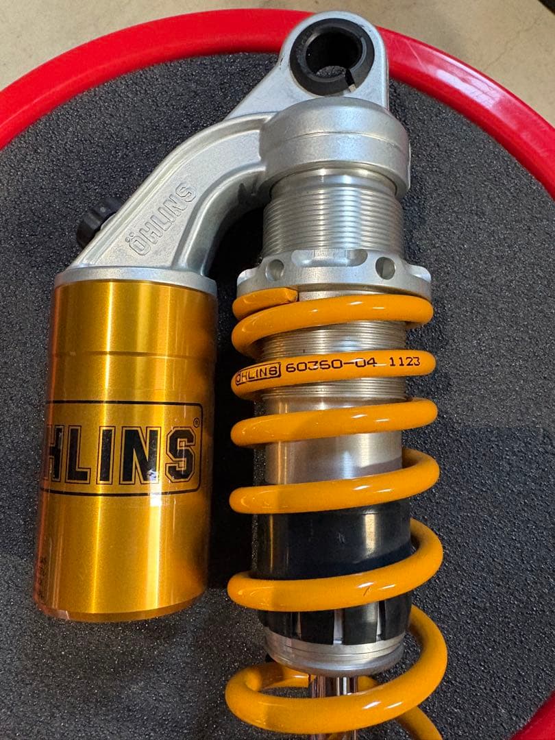 CB400SF NC39 OHLINSリアサス　nj