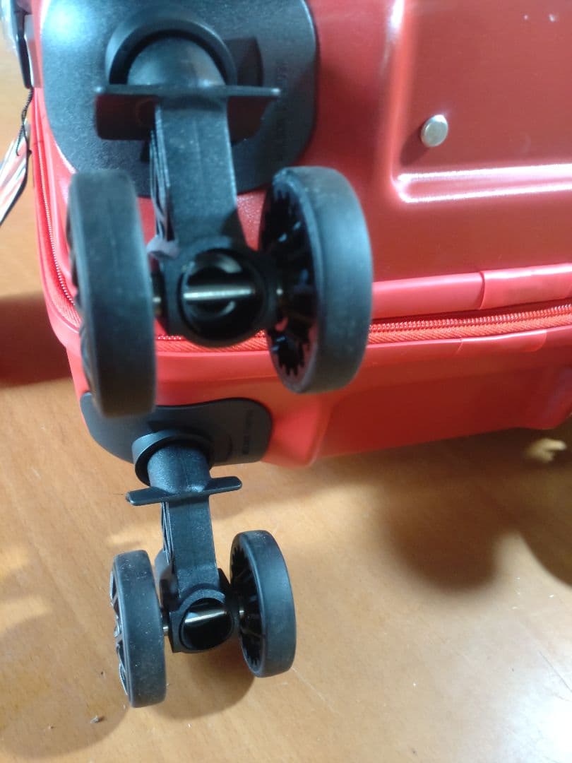 ブライテック BRIGHTECH キャリーケース　レッド　新品・未使用