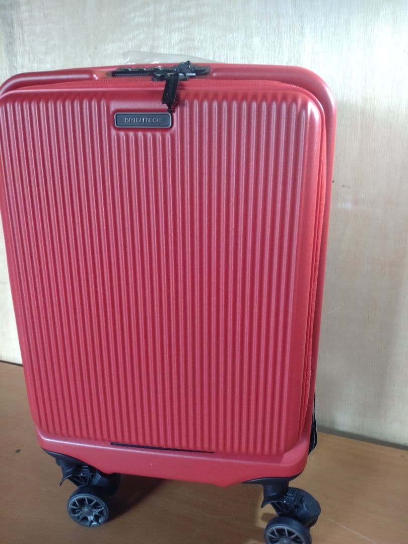 ブライテック BRIGHTECH キャリーケース　レッド　新品・未使用