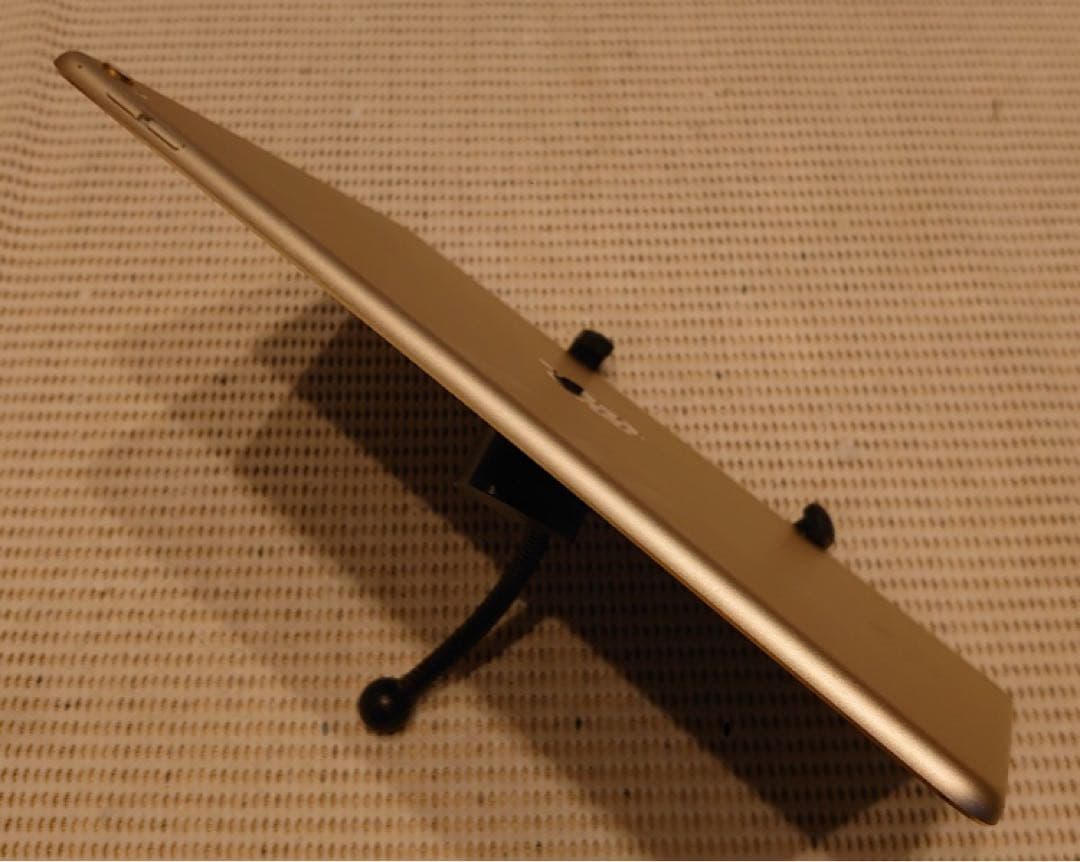 完動品iPad Pro9.7インチ(A1673)本体128GB送料込KH1ML