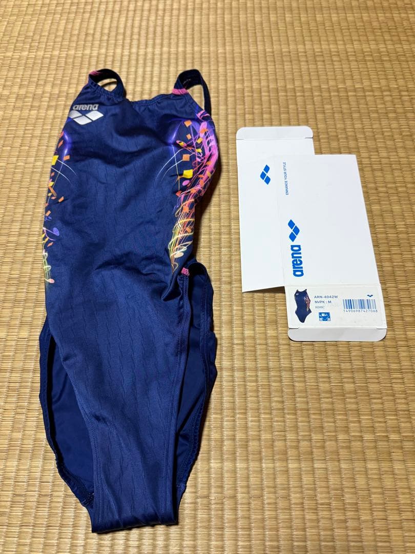 新品　廃盤　アリーナ　競泳水着　x-python ARN-4042W M