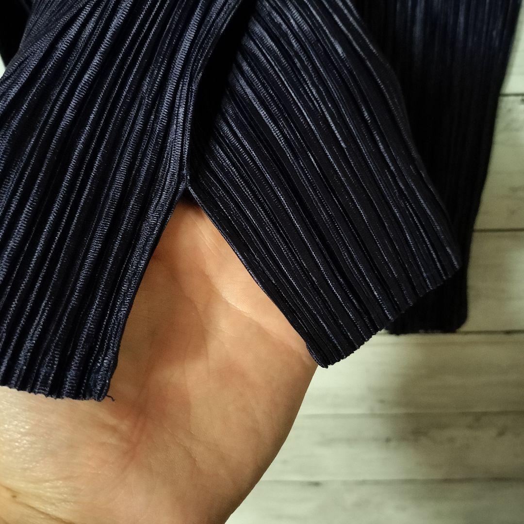 プリーツプリーズ イッセイミヤケ 長袖カットソー スリット 光沢 プルオーバー