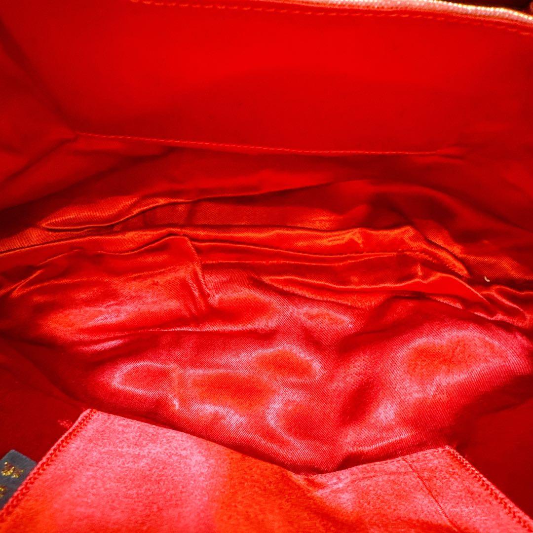 手刺繍　ガラスビーズバック　パーティバック　がま口　花柄