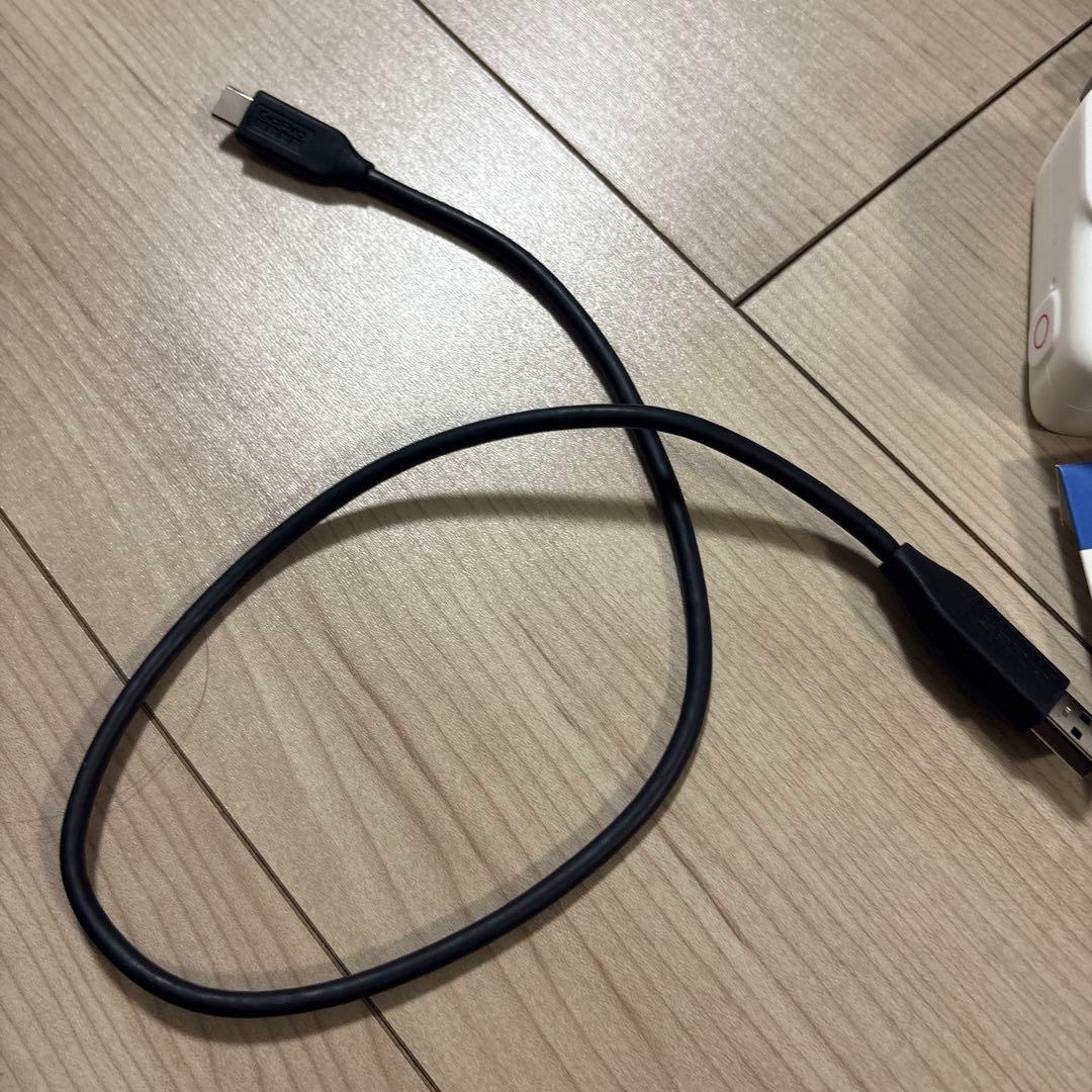 GoPro 7 カメラ 本体+ハンドグリップ+スリーブ+ランヤード