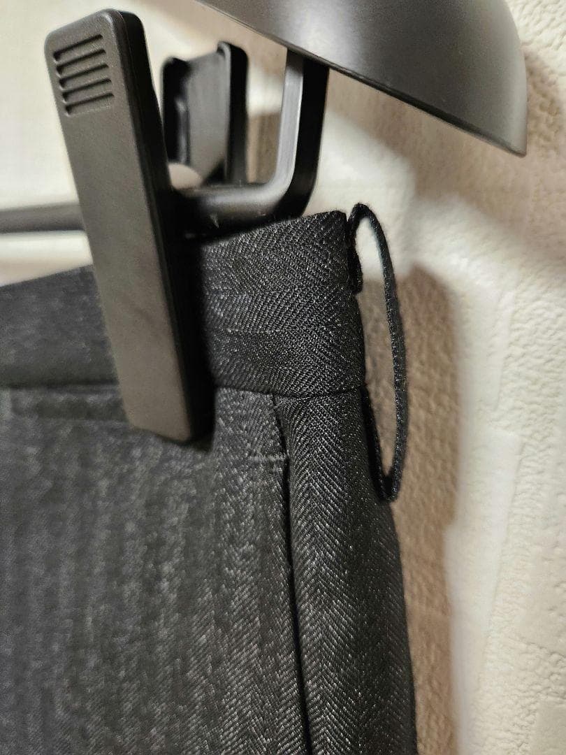 スーツセレクト　メンズ　スーツ　スリーピース　ダークグレー　標準体型