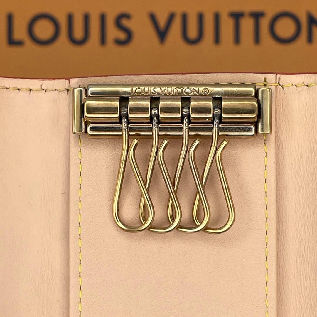 【美品✨希少】ルイヴィトン マルチカラー ミュルティクレ4 FL2047 白