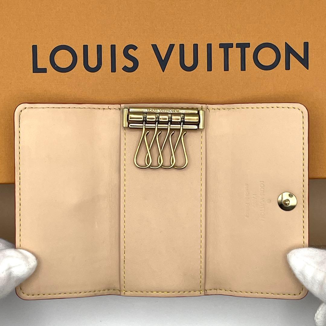 【美品✨希少】ルイヴィトン マルチカラー ミュルティクレ4 FL2047 白