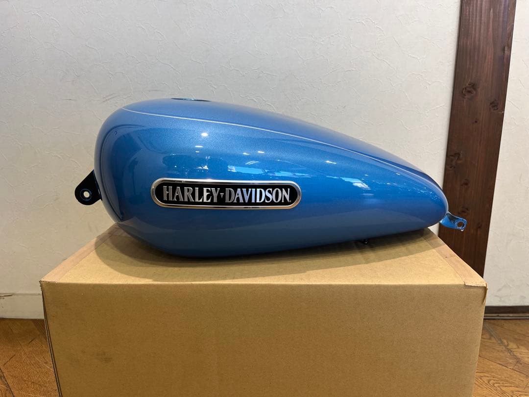 HARLEY-DAVIDSON ガソリンタンク　スポーツスター
