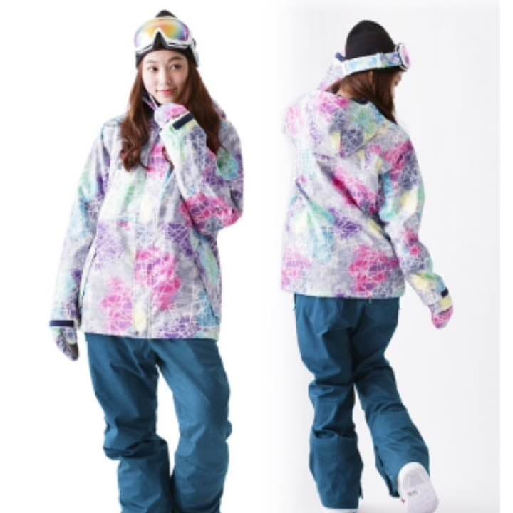 スキー、スノボー ウエアー 上下