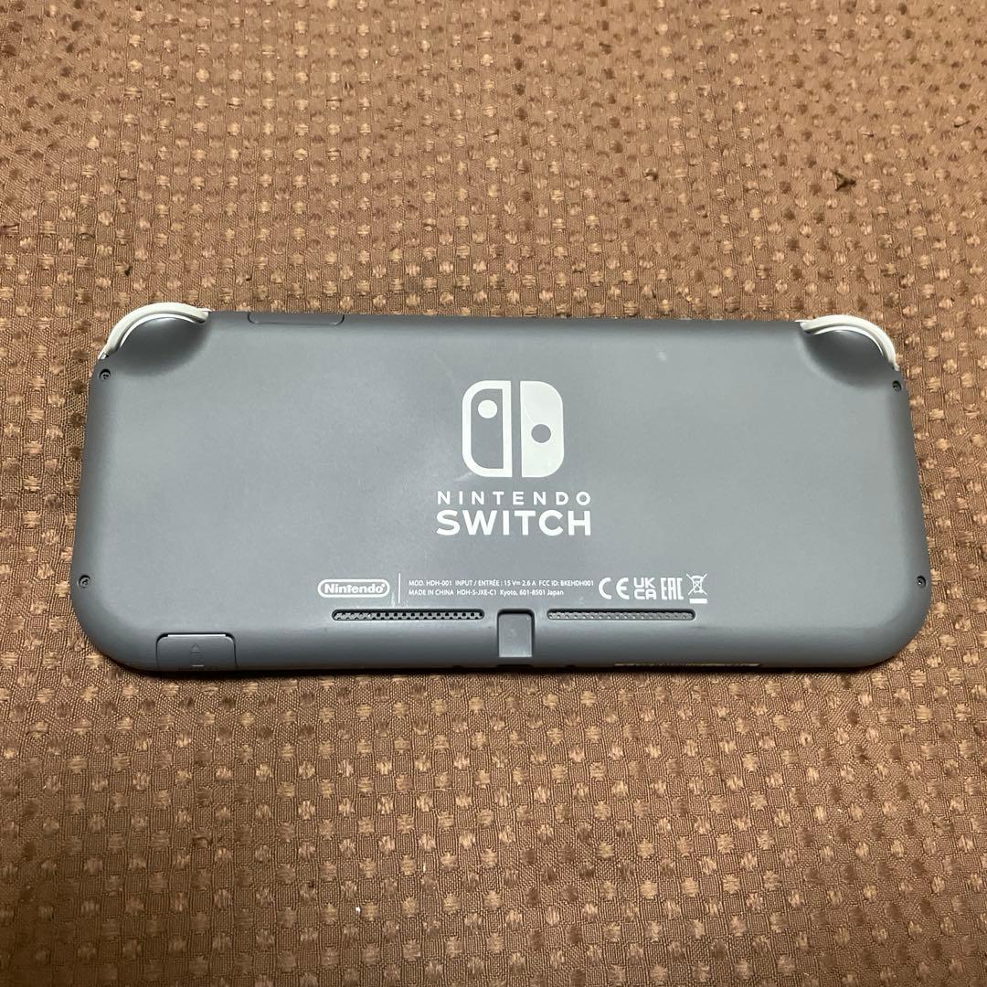 任天堂スイッチライト　グレー　中古
