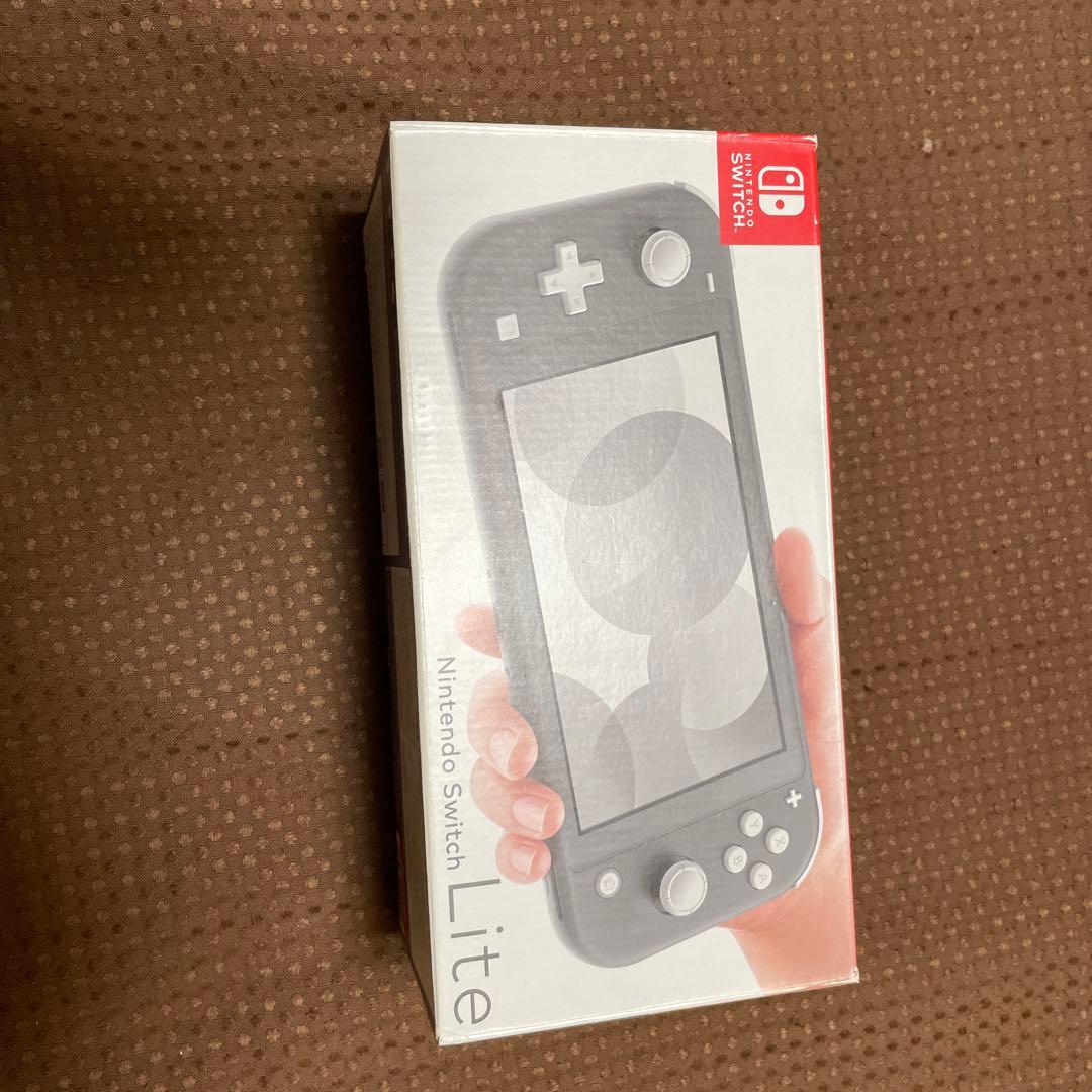任天堂スイッチライト　グレー　中古