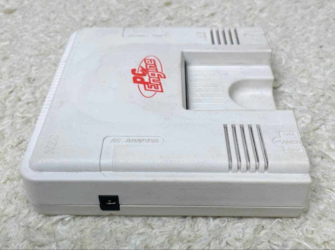 PCエンジン　本体　初代　白エンジン　箱付き【ジャンク】