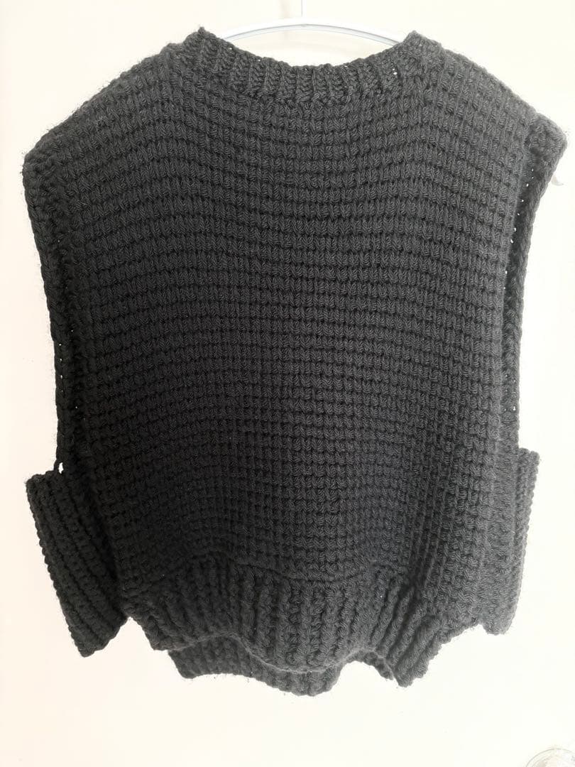 MAYDI ハンドメイド ブラックニットベスト