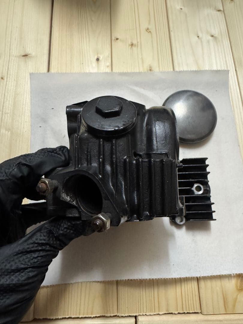 カブ90 純正シリンダーヘッド　HA02E