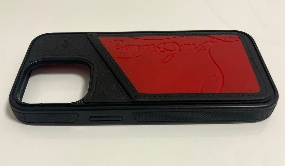 【希少】クリスチャン ルブタン /iPhone13pro用