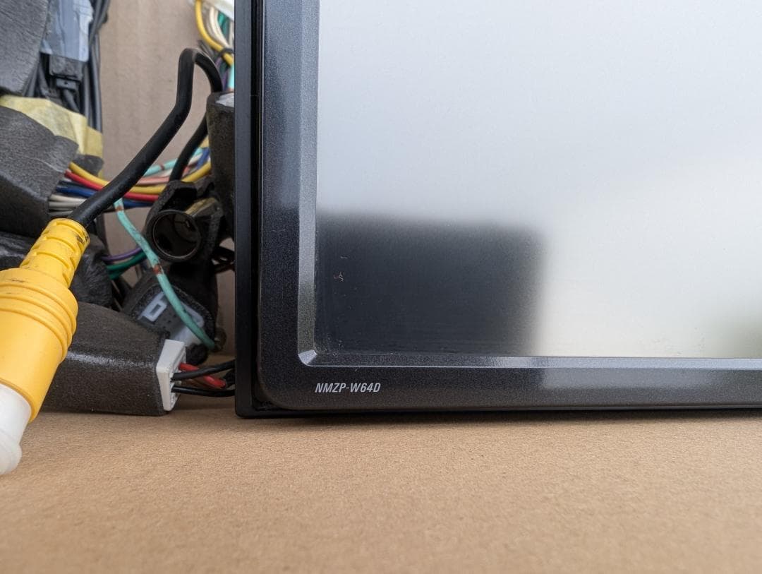 動作確認済　カーナビ NMZP-W64D 2013年地図