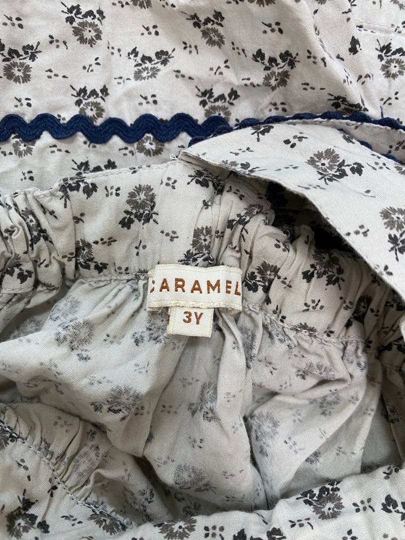 CARAMEL London エプロンワンピース　3y