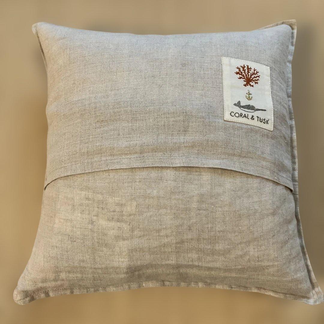 もも助　クッション　Coral & Tusk