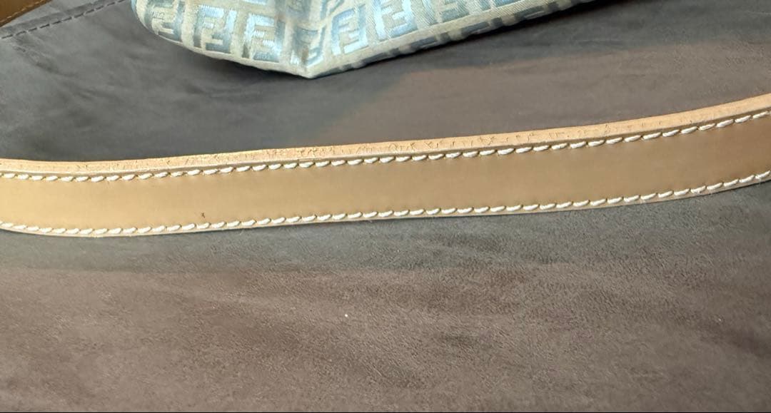 【レアカラー】FENDI ズッカ柄マンマバケット ワンショルダーバッグ