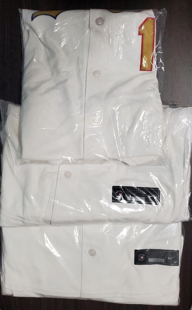 【正規品】限定ゴールドユニフォーム 大谷翔平ベッツフリーマン3点セット Mサイズ