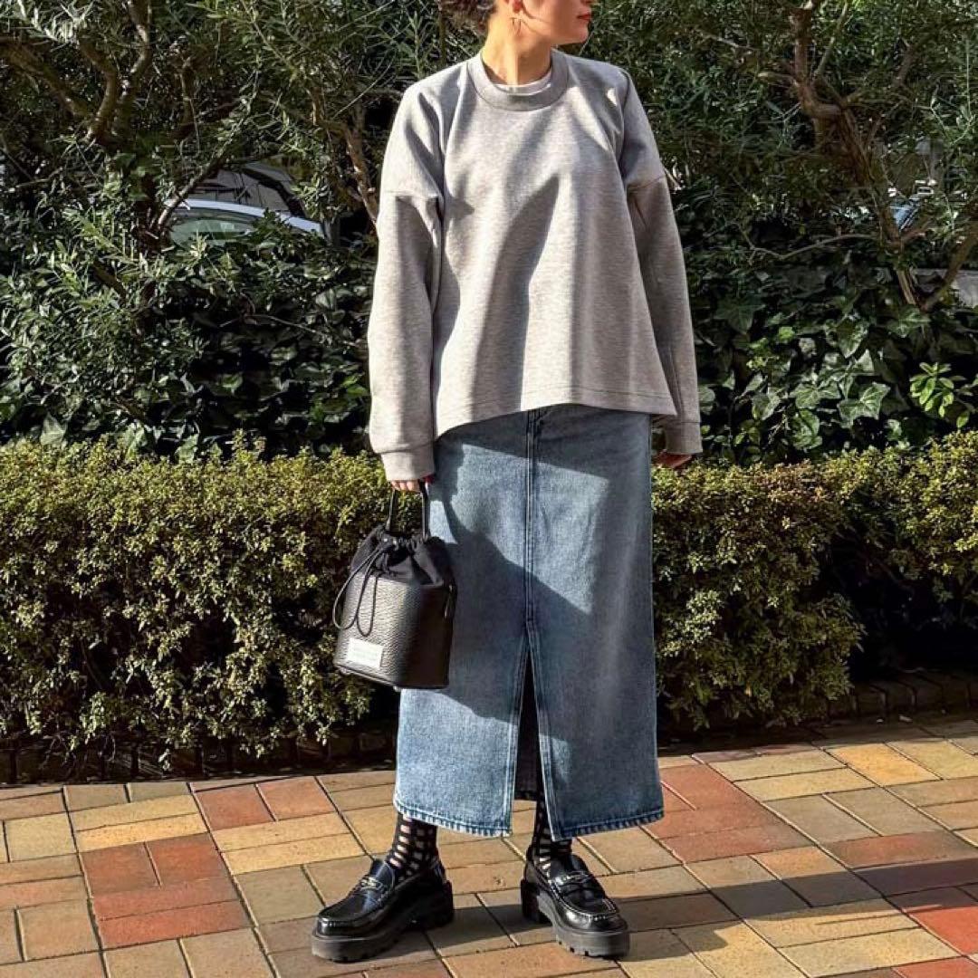 プランシー ビアンカ 刺繍 パッチ クルーネック スウェット トレーナー 白