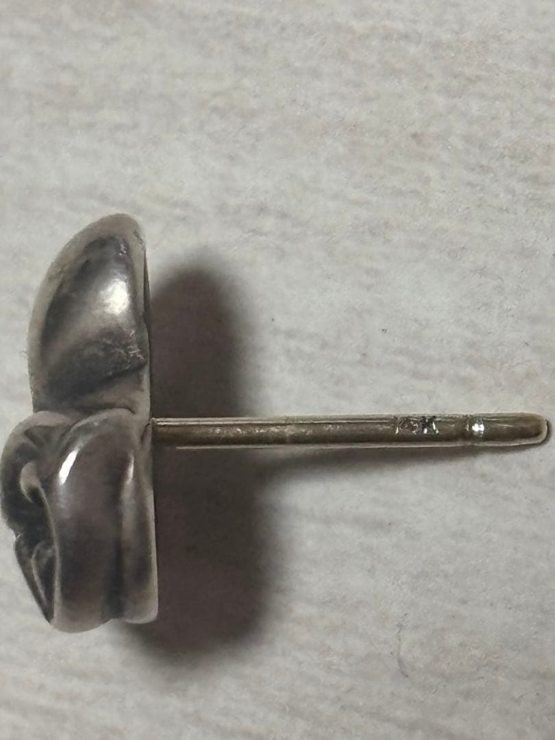 Chrome Hearts ハート スタッドピアス