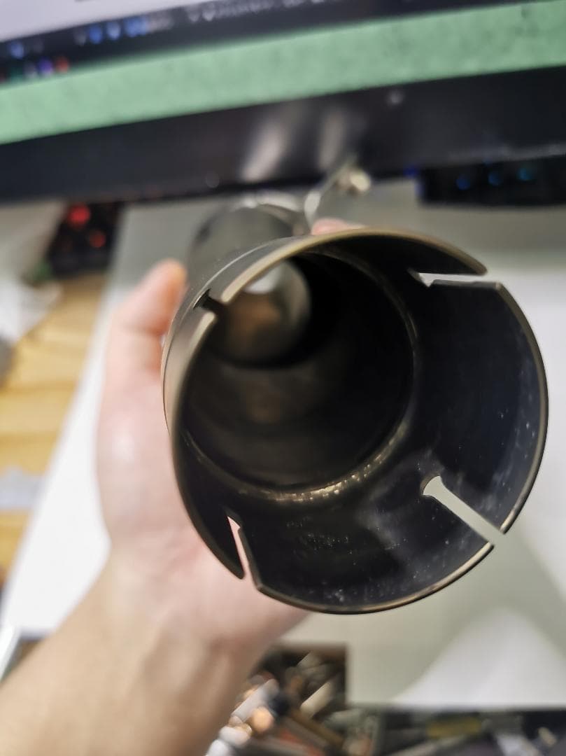 ほぼ新品 AKRAPOVIC アクラポビッチスリップオンYZF-R6(06~