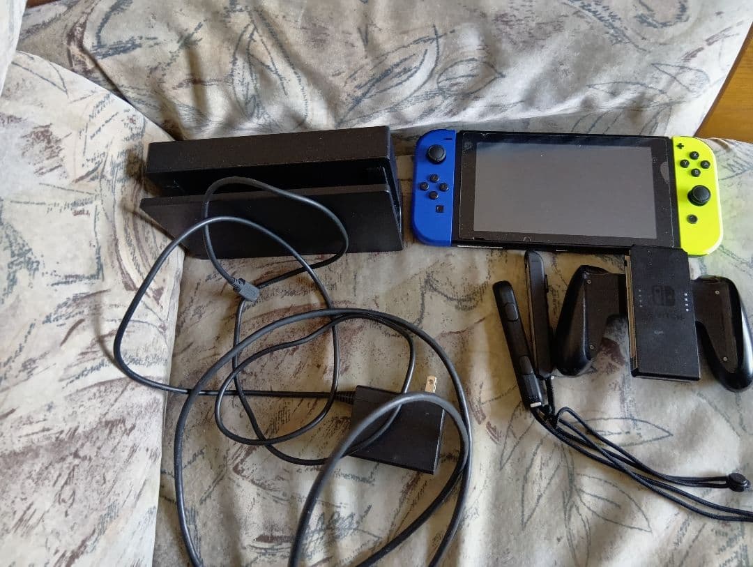 Nintendo Switch 本体 　2022年製