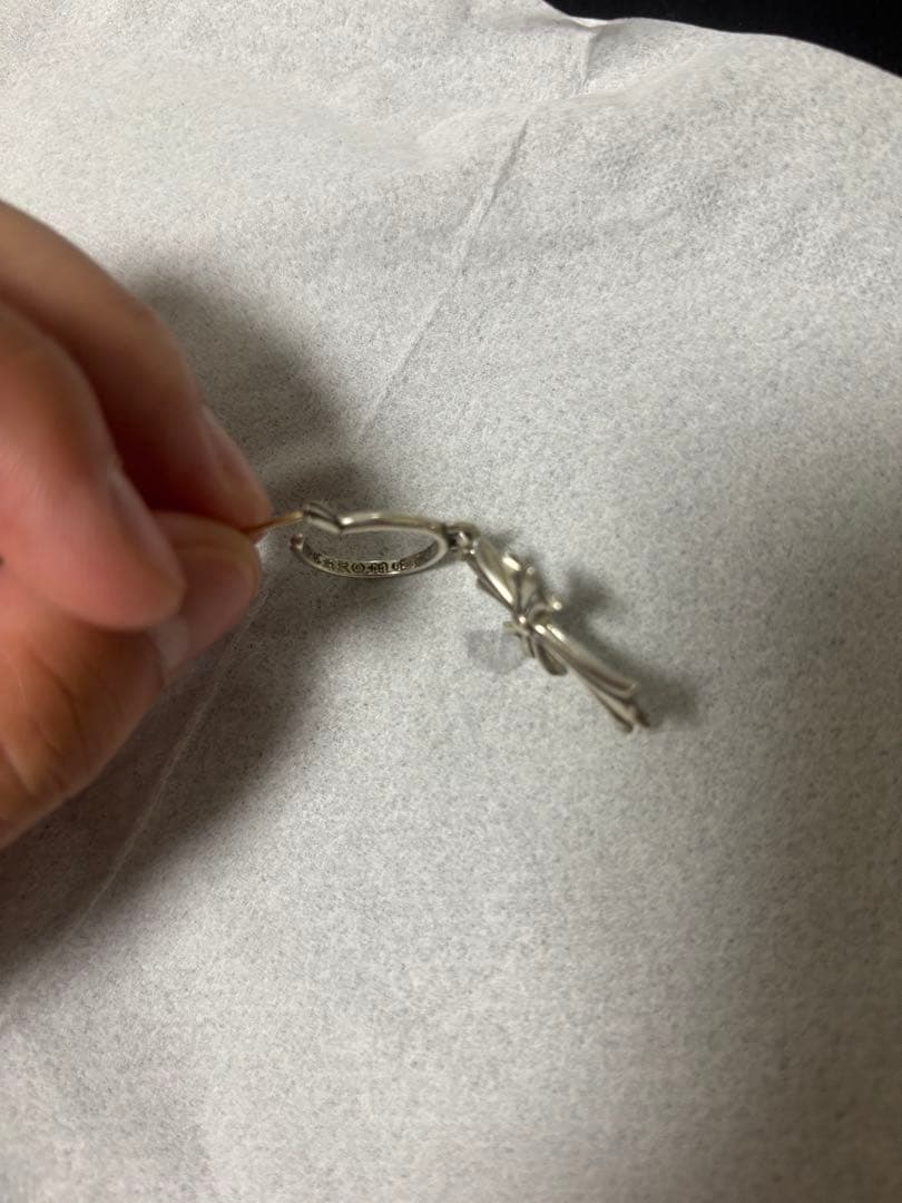 クロムハーツ　タイニーCHクロスフープピアス 片耳用