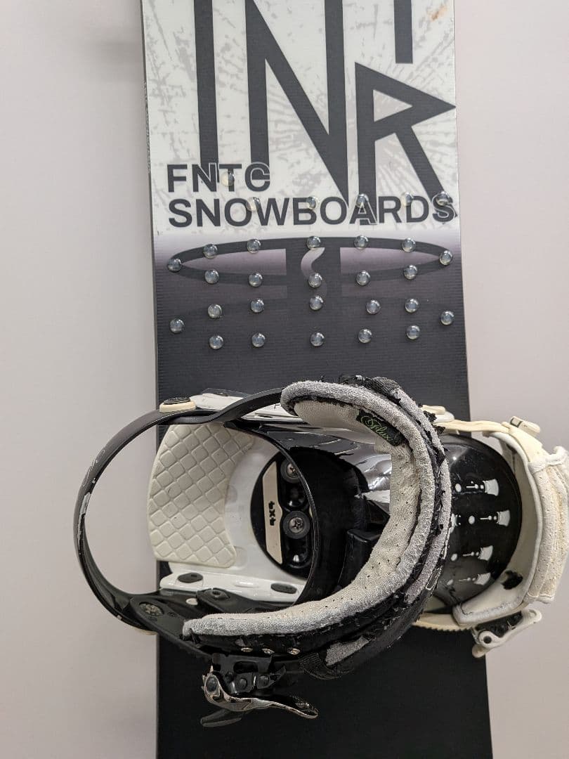 FNTC TNTR 139cm 23-24 グラトリ専用 FLAXビンディング付