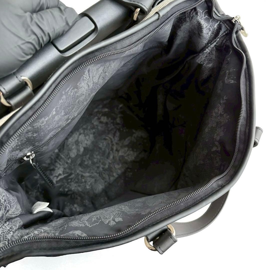 SWANY × 近沢レースの希少コラボ！エレガントな花柄刺繍キャリーバッグ