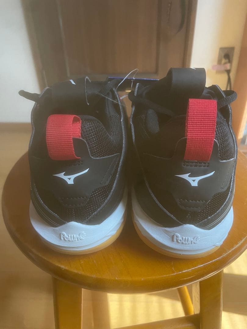 ミズノ　waveclaw neo 27.5cm 新品　ラスト１品