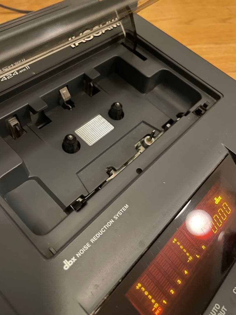 TASCAM 424 MKIII マルチトラックレコーダー