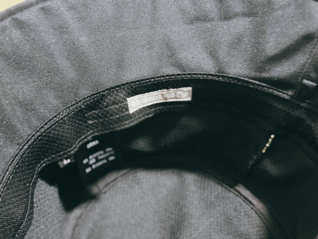 サンバリア100 完全遮光　バケットハット　黒