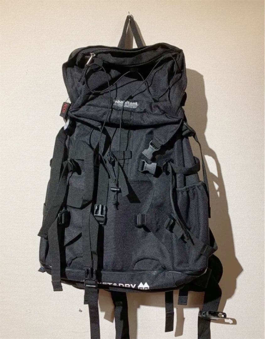 インハビタントバックパック