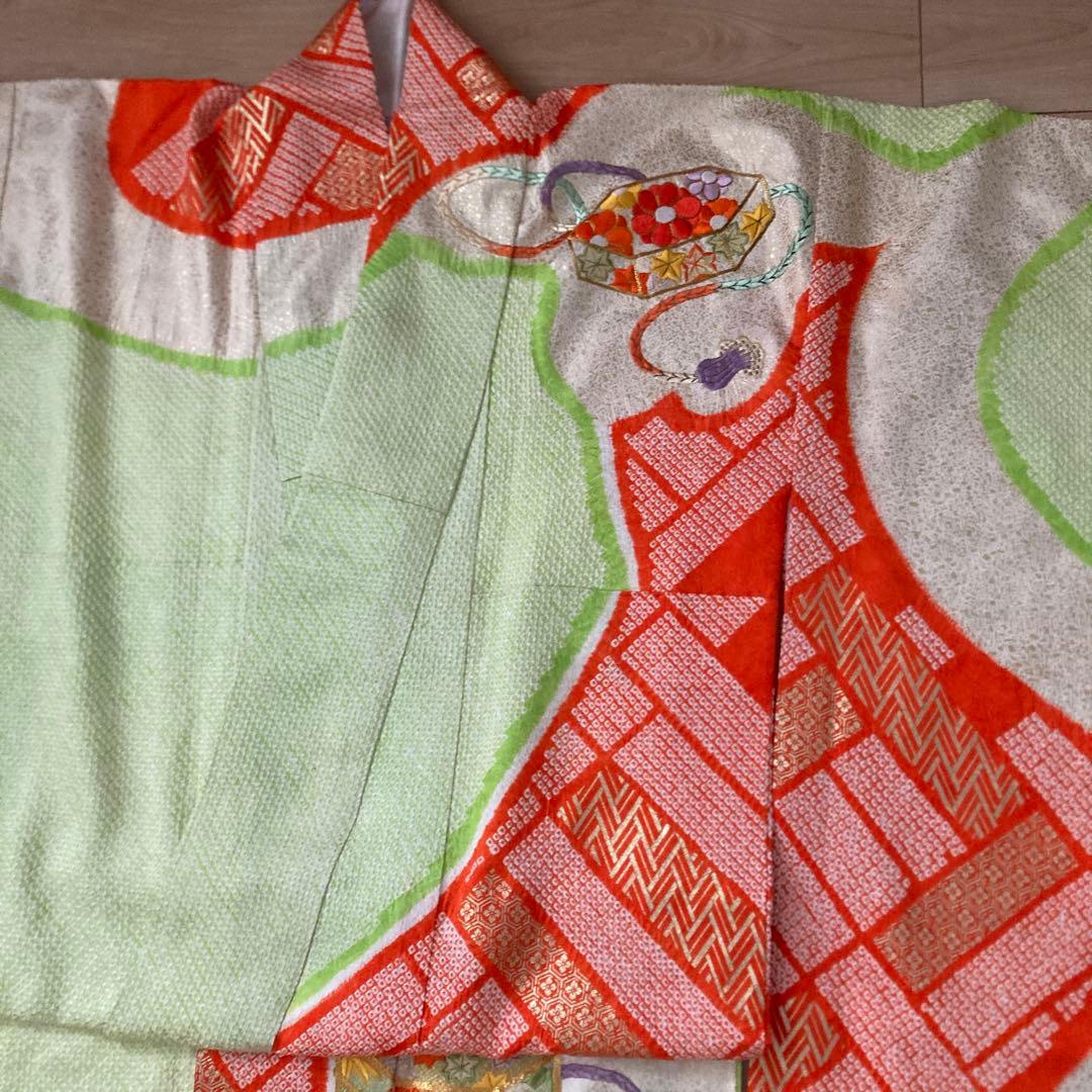 振袖　正絹　絞り　刺繍　成人式　卒業式　 お呼ばれ お稽古　レトロ　リメイク