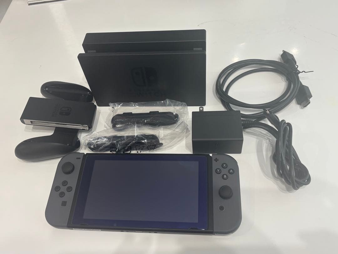 Nintendo Switch 本体 グレー 2025年8月29日購入 美品